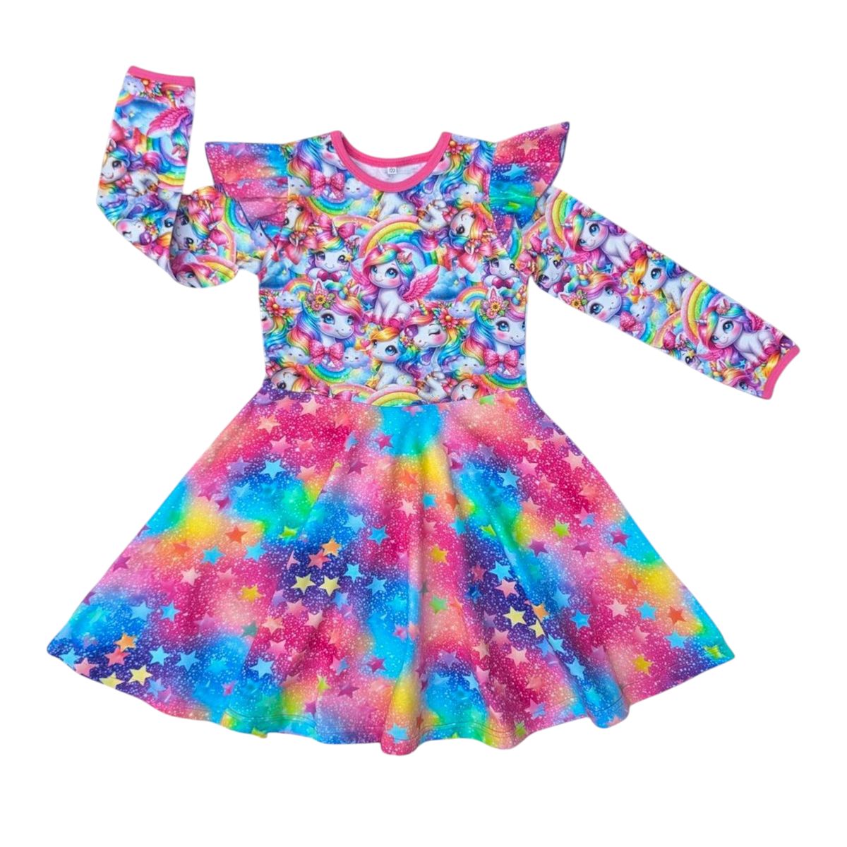 Snurre kjole med enhjørninger og stjerner